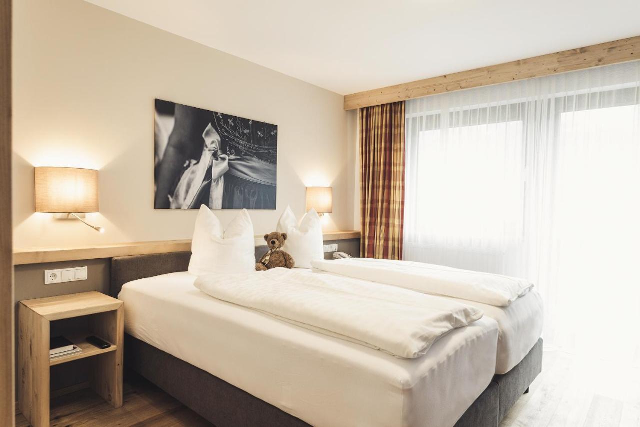 Hotel Johanna Mitten Im Oetztal Umhausen Dış mekan fotoğraf