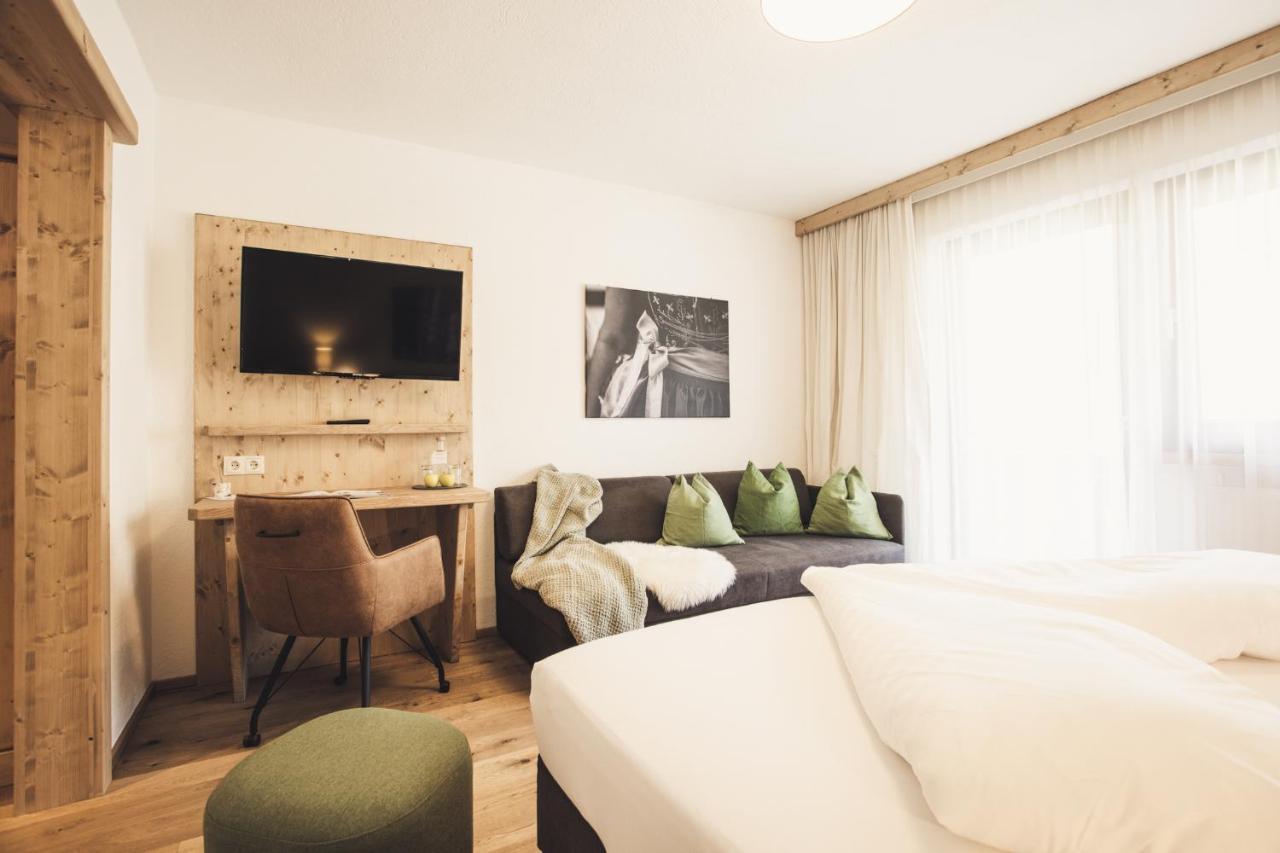 Hotel Johanna Mitten Im Oetztal Umhausen Dış mekan fotoğraf