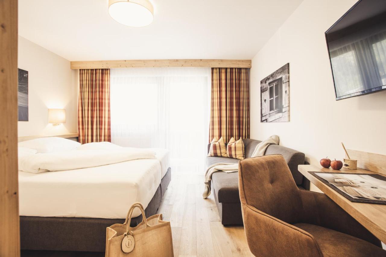 Hotel Johanna Mitten Im Oetztal Umhausen Dış mekan fotoğraf