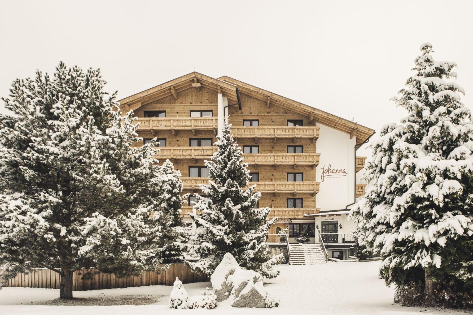 Hotel Johanna Mitten Im Oetztal Umhausen Dış mekan fotoğraf